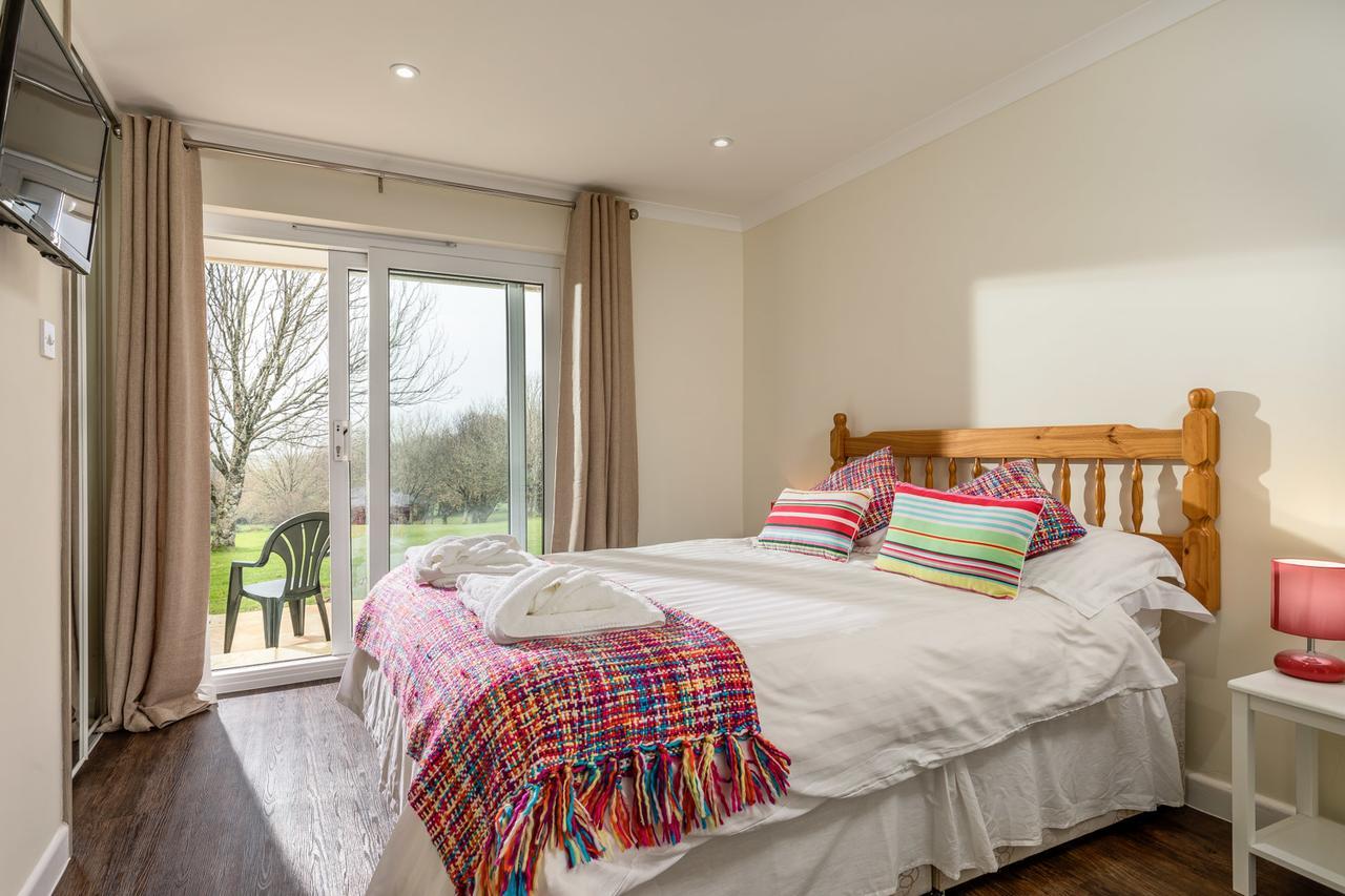 Carvynick Holiday Park Saint Enoder Exterior photo